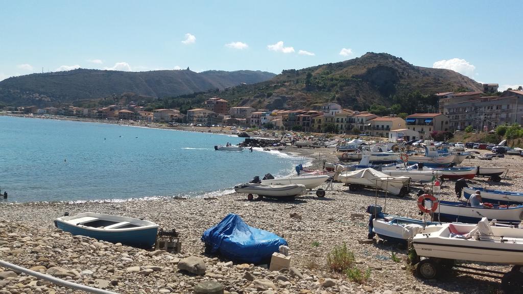 Arte Mare E Cultura Villa Pettineo Luaran gambar