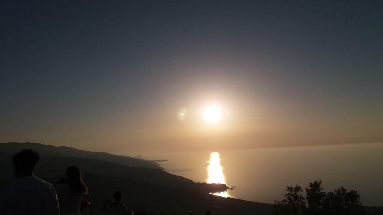 Arte Mare E Cultura Villa Pettineo Luaran gambar